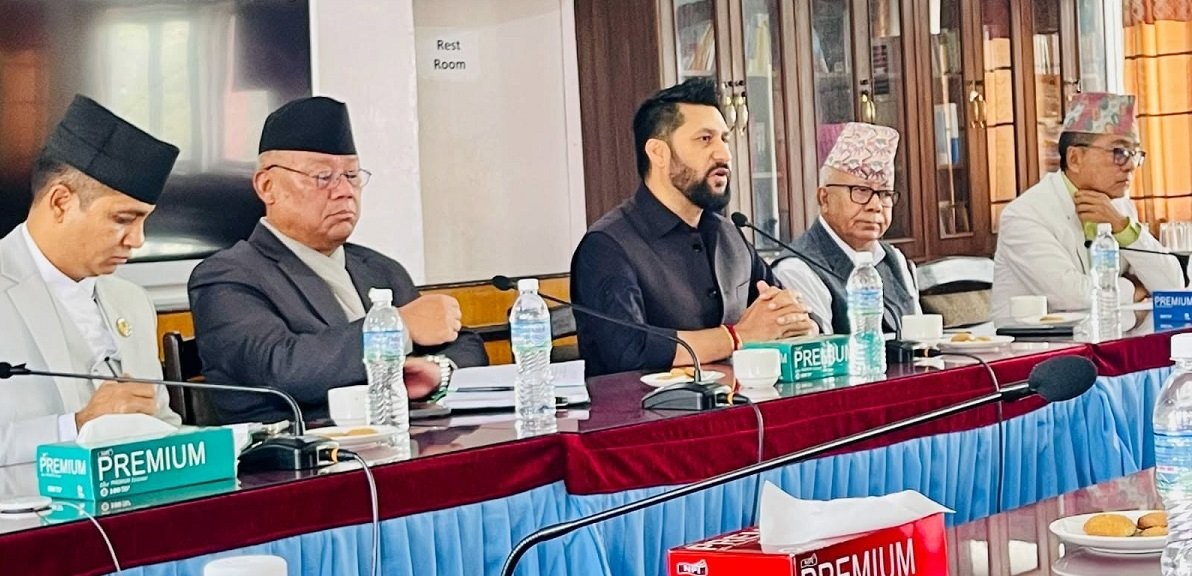 सर्वदलीय बैठकमा रवि लामिछानेले गरे भारत भ्रमणबारे ब्रिफिङ